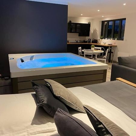 Le Clos De La Madelaine Montreuil  Dış mekan fotoğraf